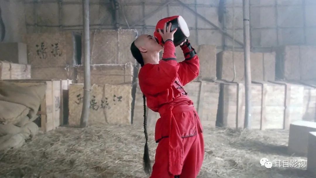 元彪精彩的武打片段_武术指导元斌_元彪的武术训练与日常生活