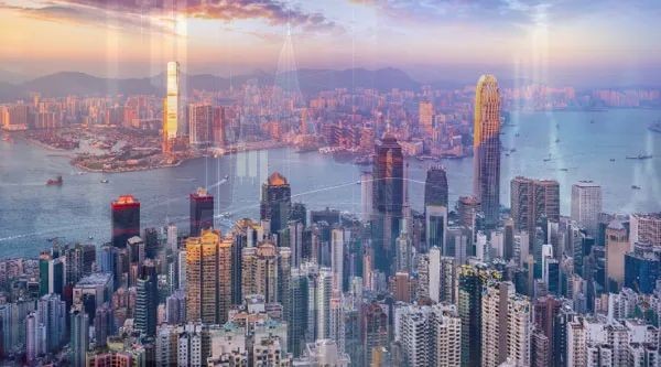 港股市场上涨潜力大：南向资金流入超预期，金融业繁荣背后的实体经济关注