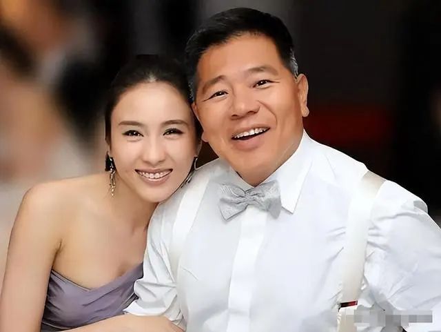 高峰低谷电的时间段_林青霞的职业生涯高峰与低谷_用电高峰低谷时间