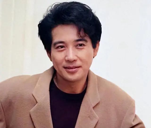 用电高峰低谷时间_林青霞的职业生涯高峰与低谷_高峰低谷电的时间段