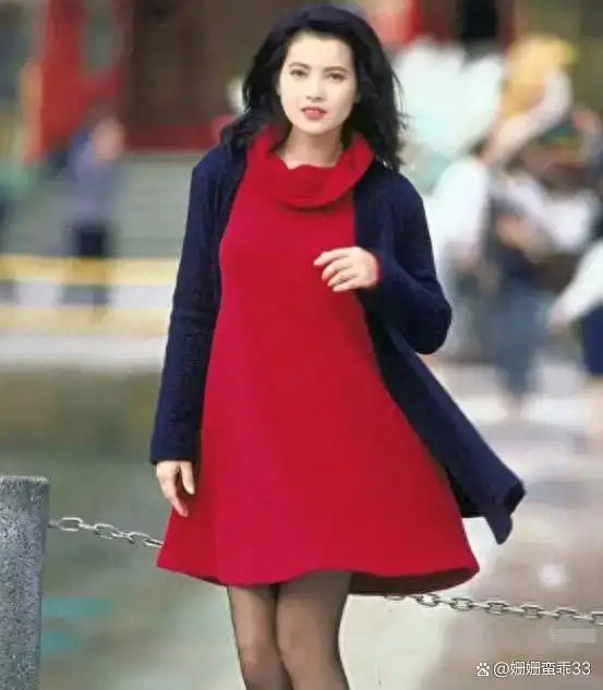蓝洁瑛的隐秘生活与内心挣扎_蓝洁瑛的隐秘生活与内心挣扎_蓝洁瑛的隐秘生活与内心挣扎