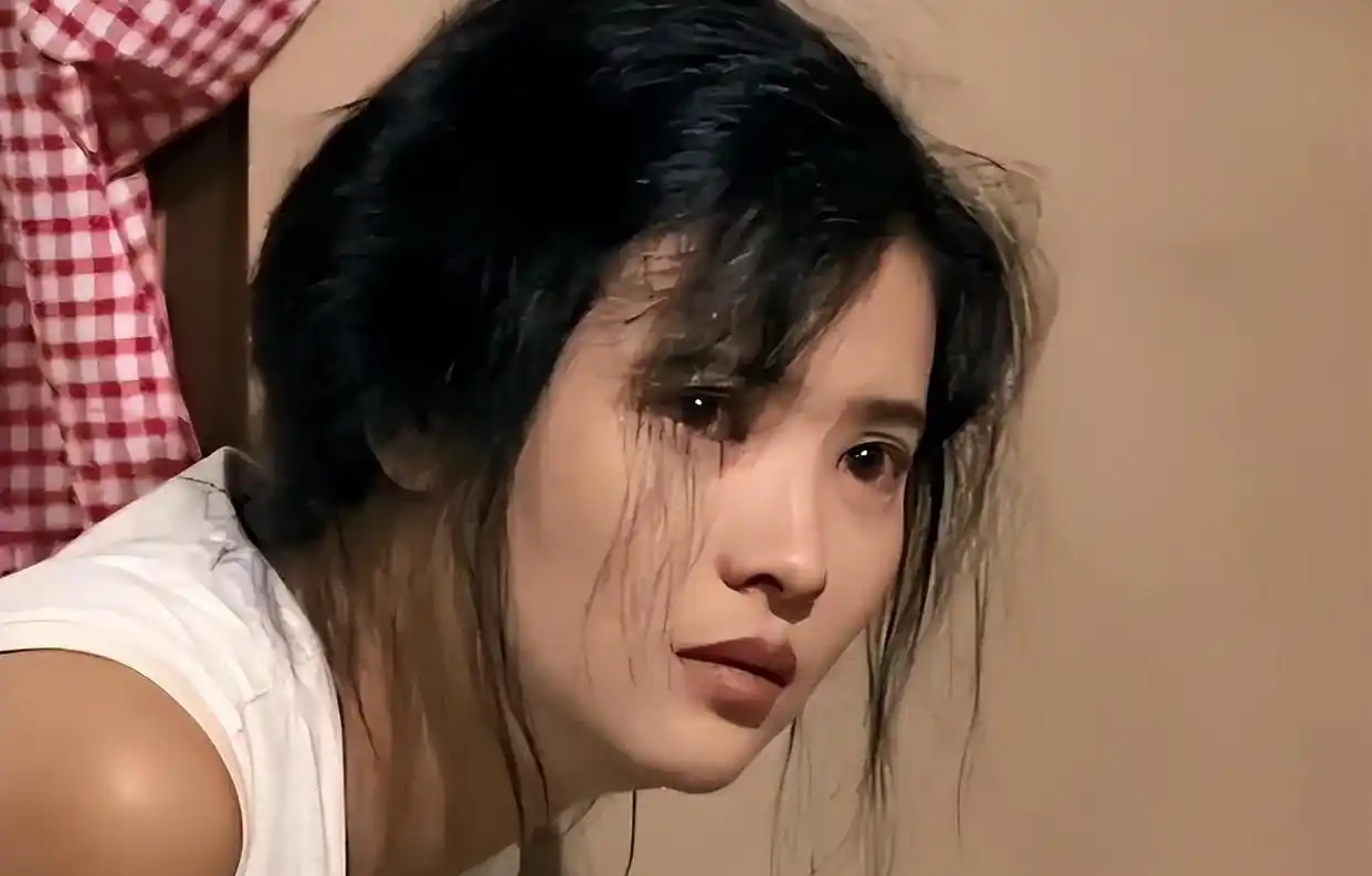 蓝洁瑛的隐秘生活与内心挣扎_蓝洁瑛的隐秘生活与内心挣扎_蓝洁瑛的隐秘生活与内心挣扎