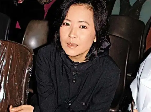 蓝洁瑛的隐秘生活与内心挣扎_蓝洁瑛的隐秘生活与内心挣扎_蓝洁瑛的隐秘生活与内心挣扎