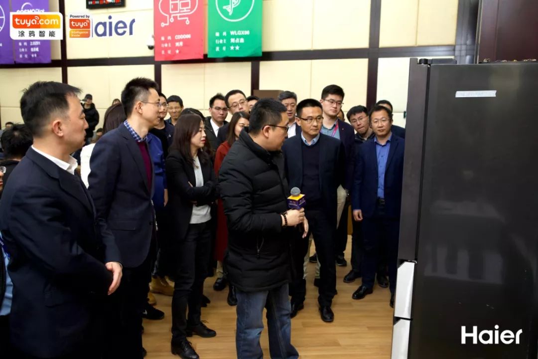 家庭智能化包括哪些_打造智能家庭_适配不同家庭，全面智能化的选择