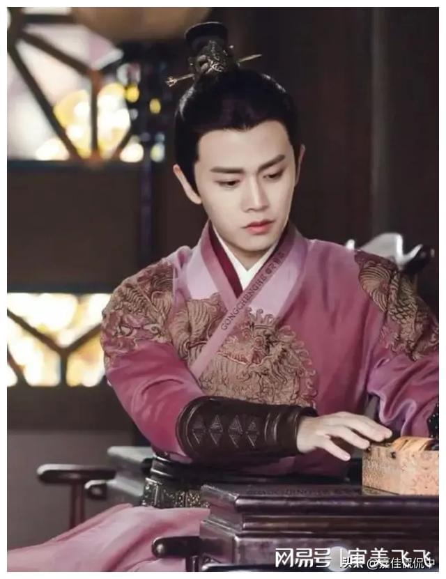 任嘉伦个人简介_任嘉伦老婆_任嘉伦