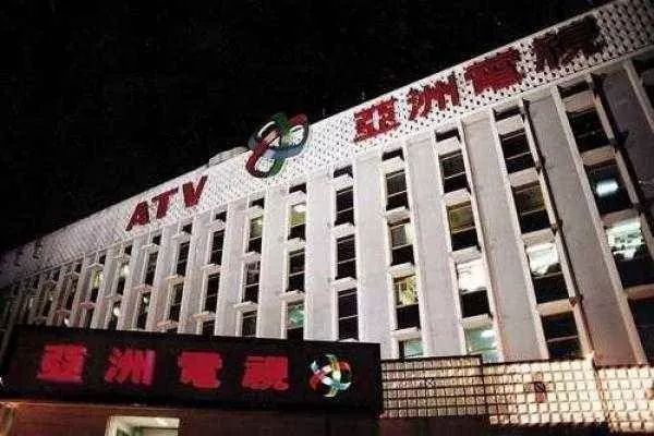 洪金宝的经典动作场面分析_洪金宝谈动作演员_洪金宝打斗场面