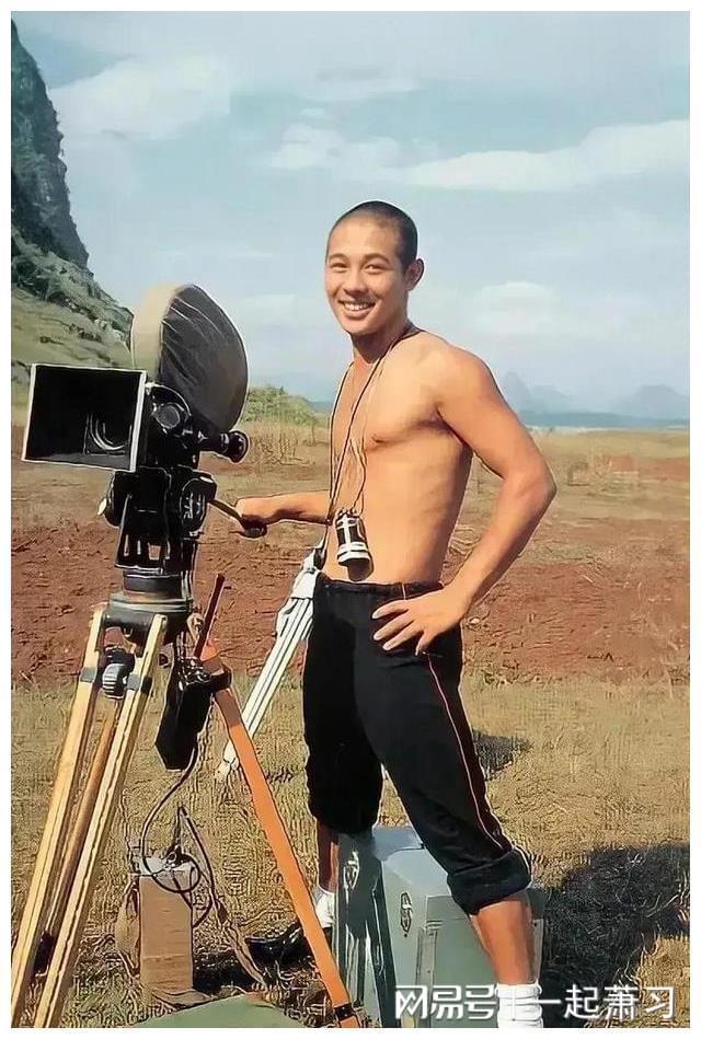吴樾的多重身份：演员与武术师_武术男演员吴樾_吴樾武术表演视频