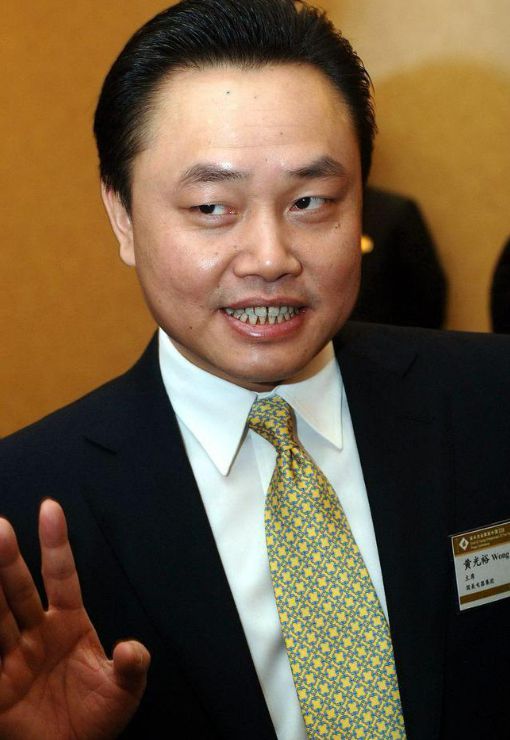 从基层到上市：钟睒睒的商业传奇_从基层到上市：钟睒睒的商业传奇_从基层到上市：钟睒睒的商业传奇
