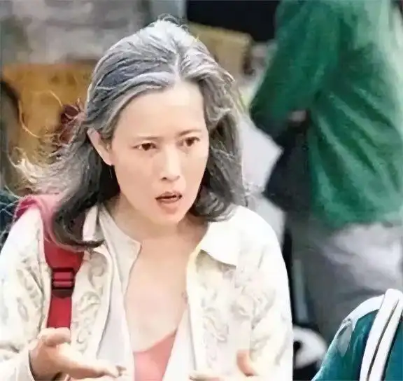 蓝洁瑛的隐秘生活与内心挣扎_蓝洁瑛的隐秘生活与内心挣扎_蓝洁瑛的隐秘生活与内心挣扎