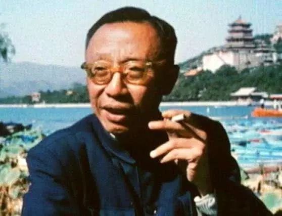 从帝王到平民：2132年帝制终结，末代皇帝溥仪非凡经历与传奇苦恼揭秘